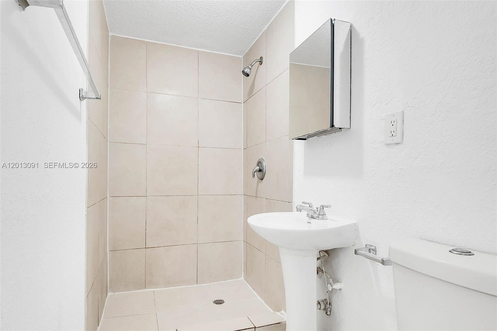 50 NW 79th St # 4, Miami FL 33150 — 12