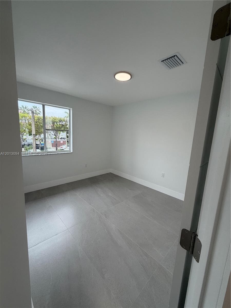 4708 NW 114th Ave # 3, Doral FL 33178 — 20