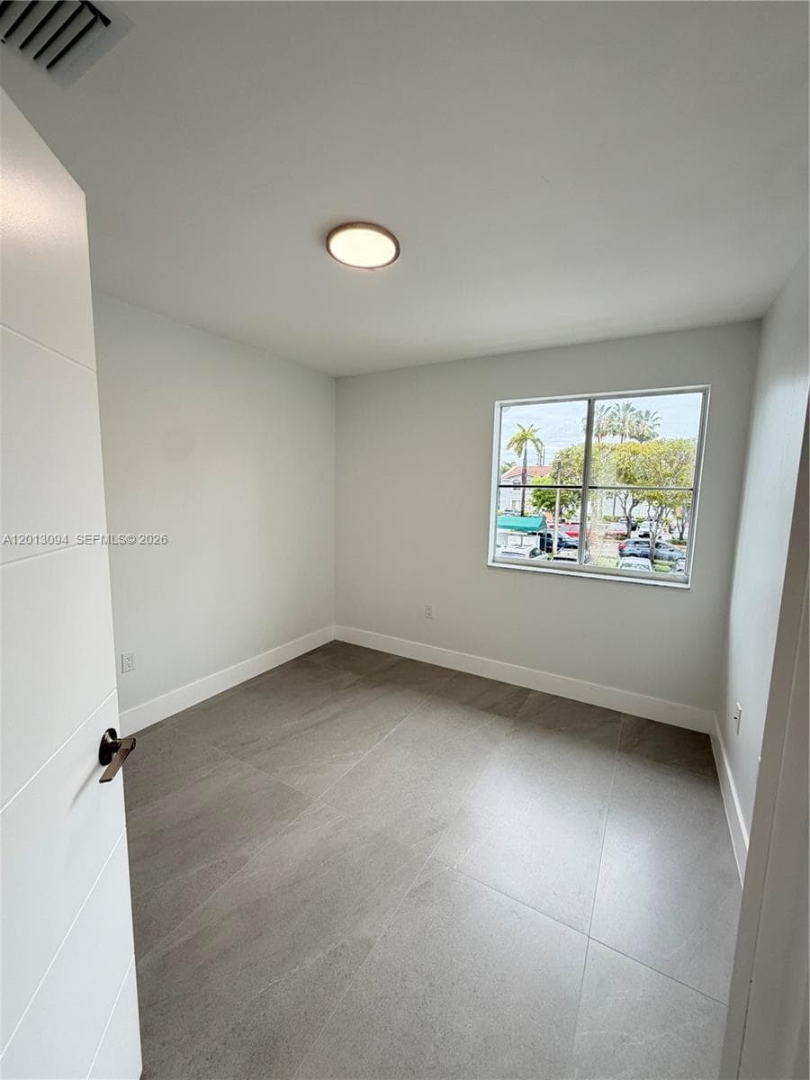 4708 NW 114th Ave # 3, Doral FL 33178 — 21