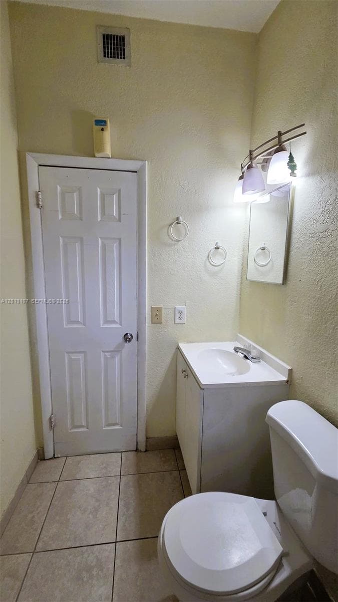 2335 NW 55th St, Miami FL 33142 — 22