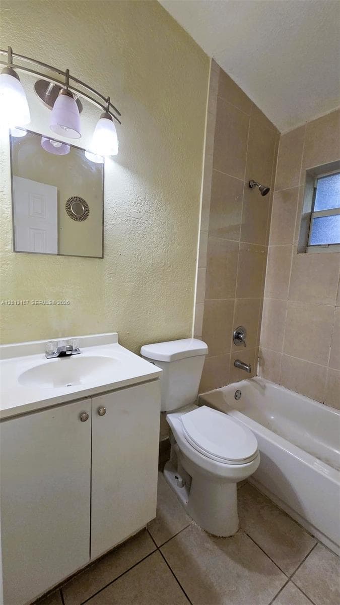 2335 NW 55th St, Miami FL 33142 — 20