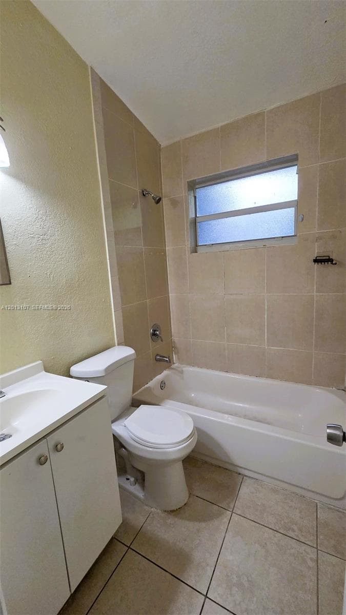 2335 NW 55th St, Miami FL 33142 — 18