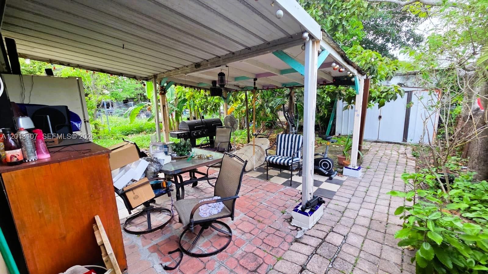 2335 NW 55th St, Miami FL 33142 — 39