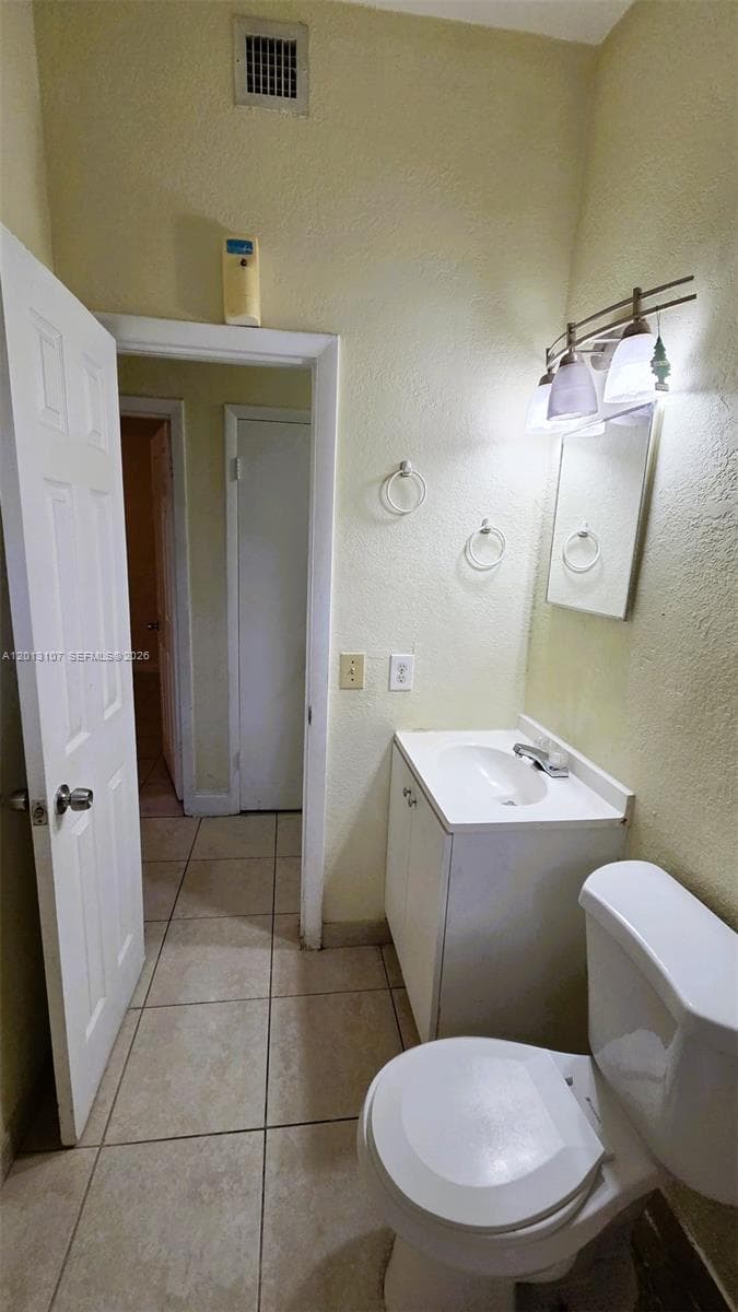 2335 NW 55th St, Miami FL 33142 — 21