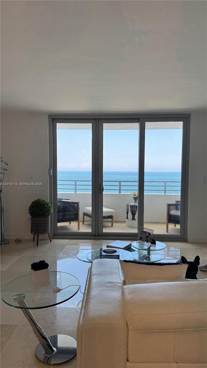 5555 Collins Ave # 14E, Miami Beach FL 33140 — 5