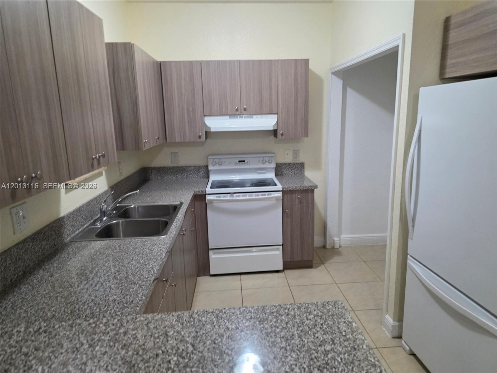1371 NW 9th Ct, Florida City FL 33034 — 3