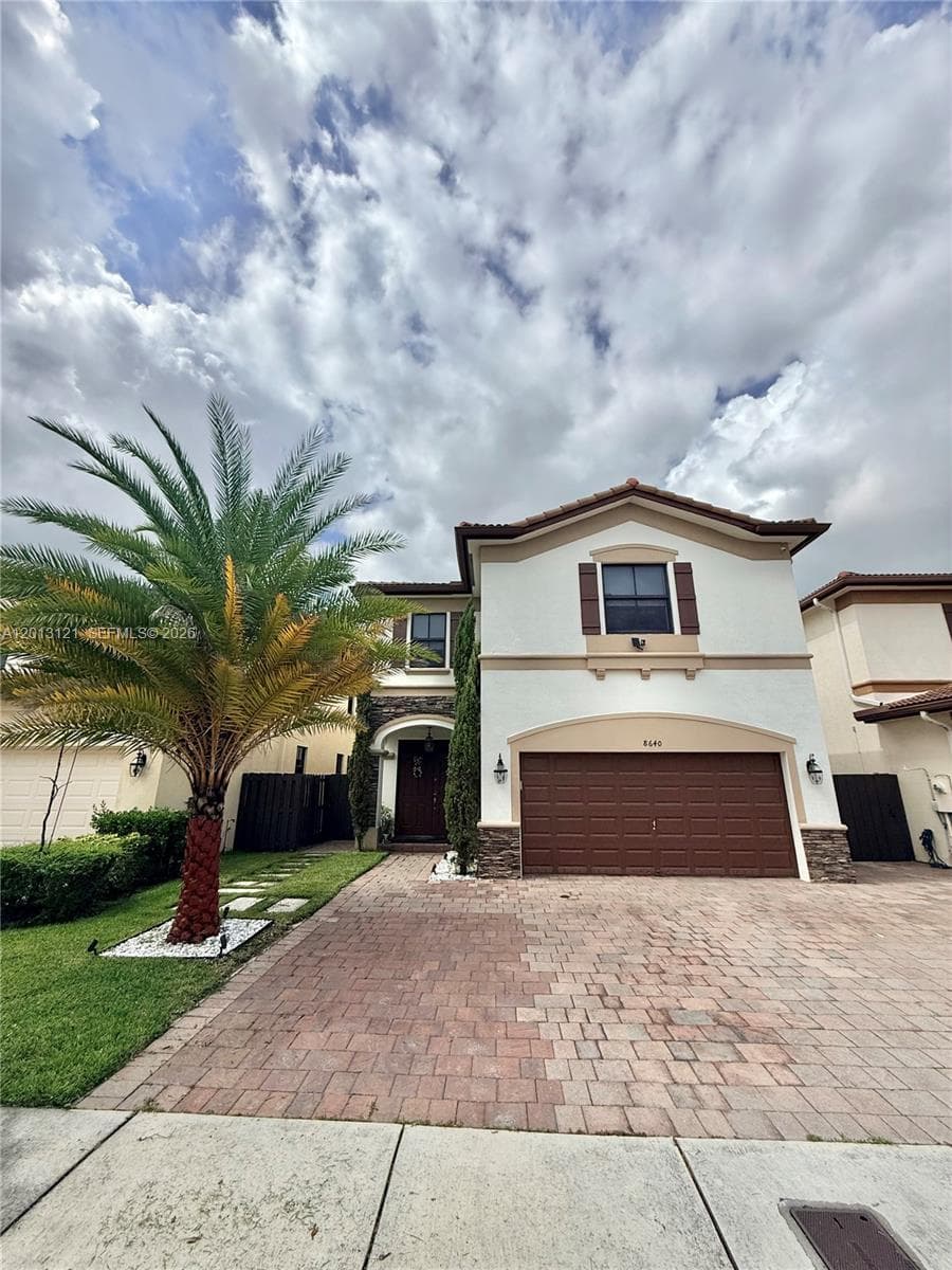 8640 NW 101st Pl, Doral FL 33178 — 2