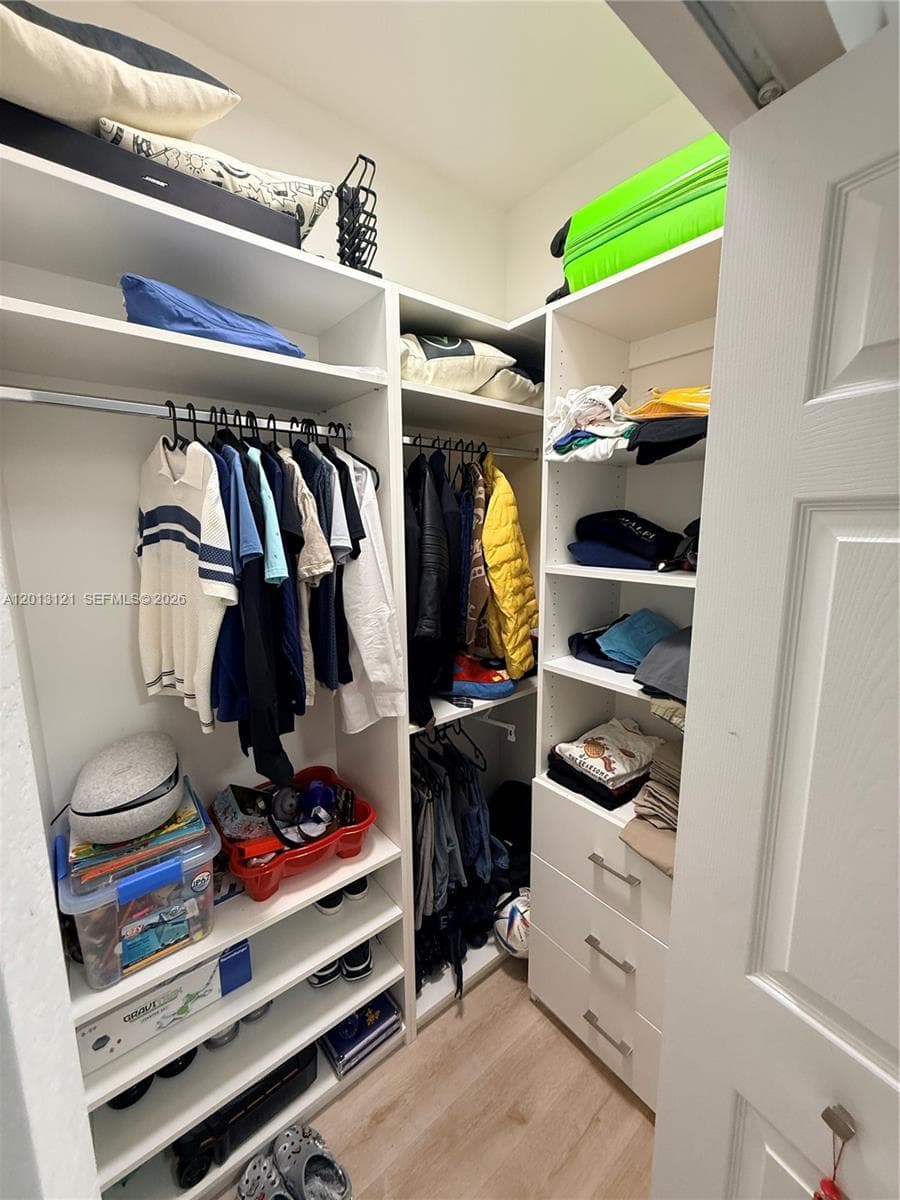 8640 NW 101st Pl, Doral FL 33178 — 20