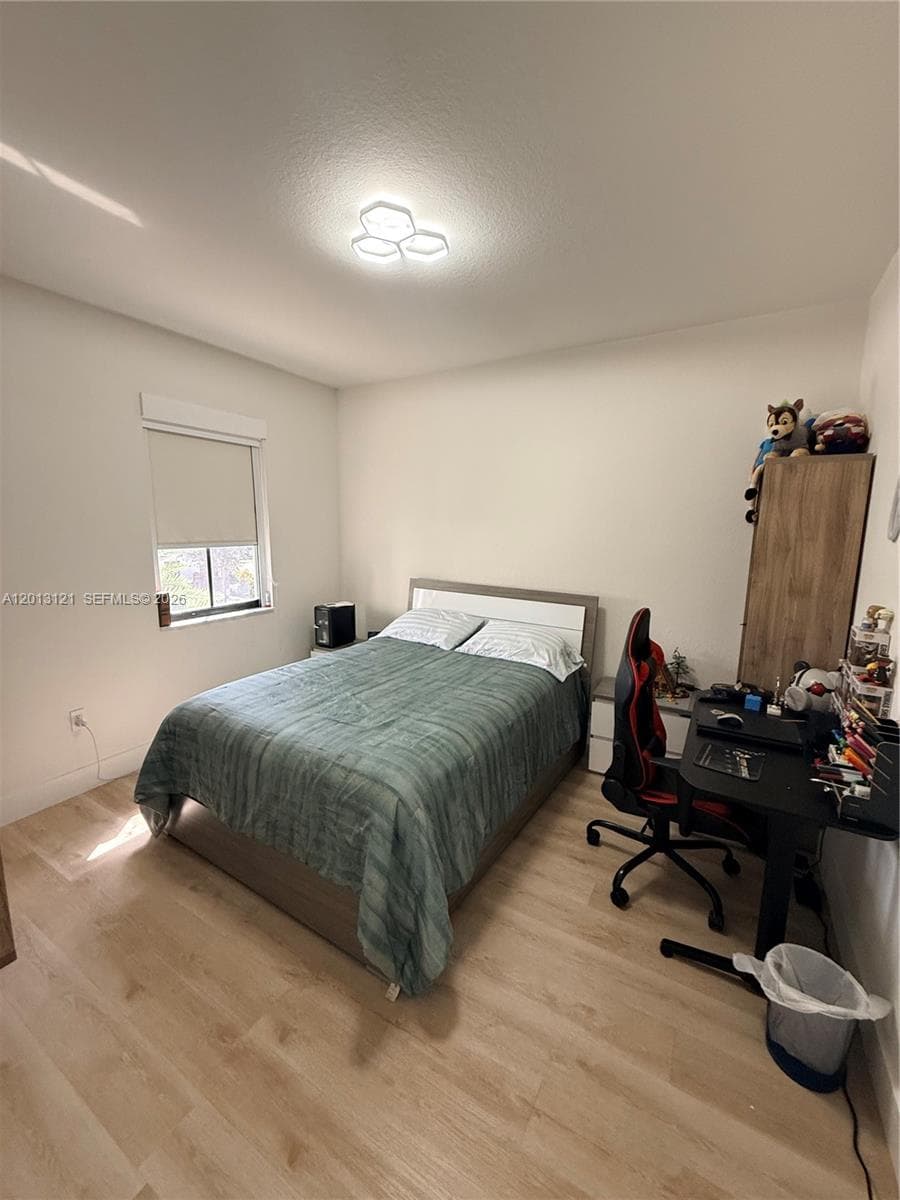 8640 NW 101st Pl, Doral FL 33178 — 18