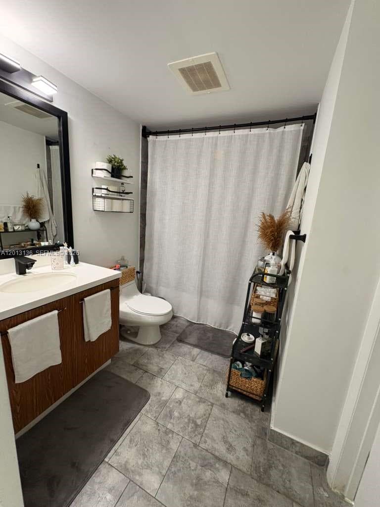 90 SW 3rd St # 2106, Miami FL 33130 — 23