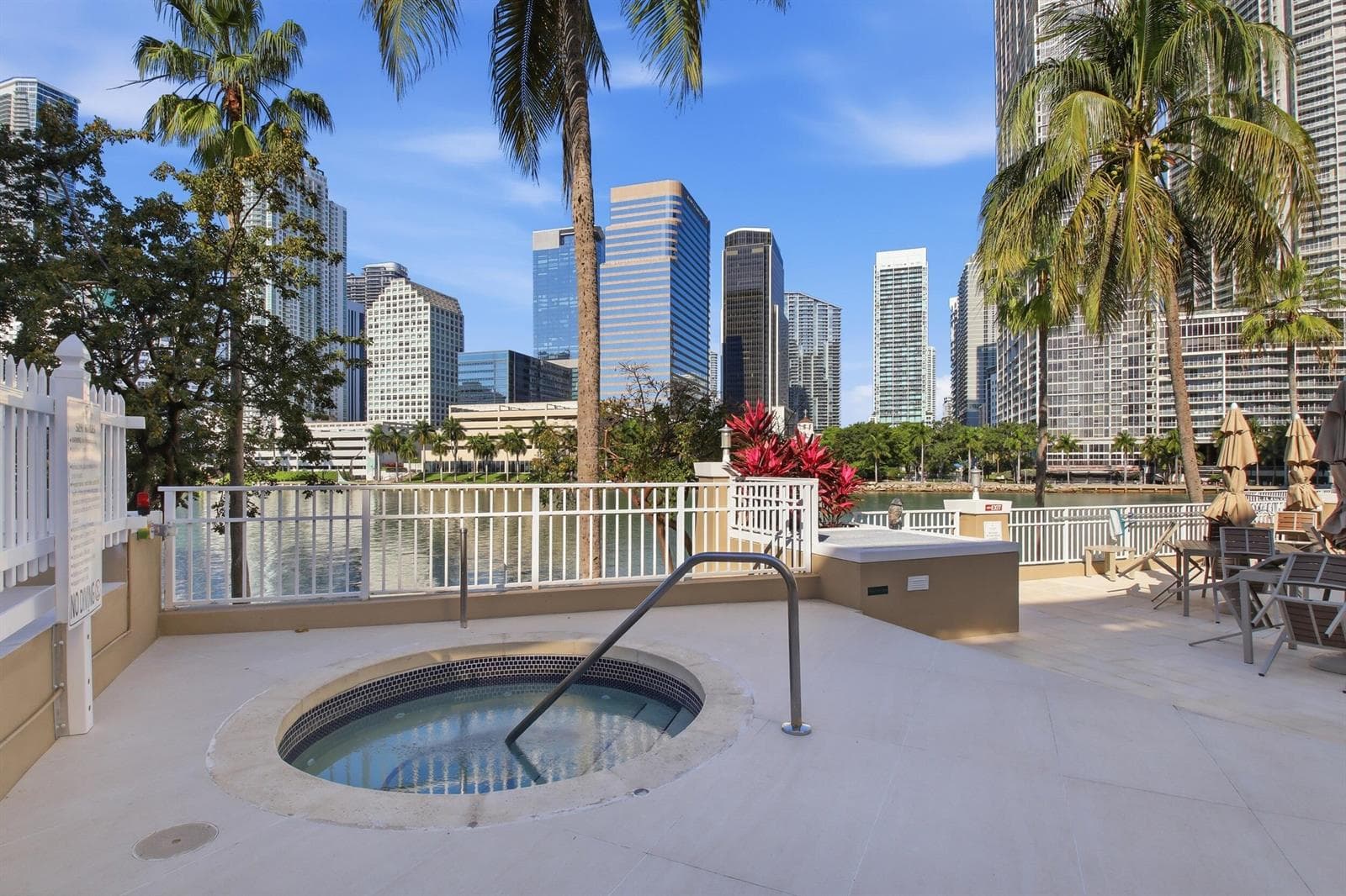 701 Brickell Key Boulevard # 610, Miami FL 33131 — 27