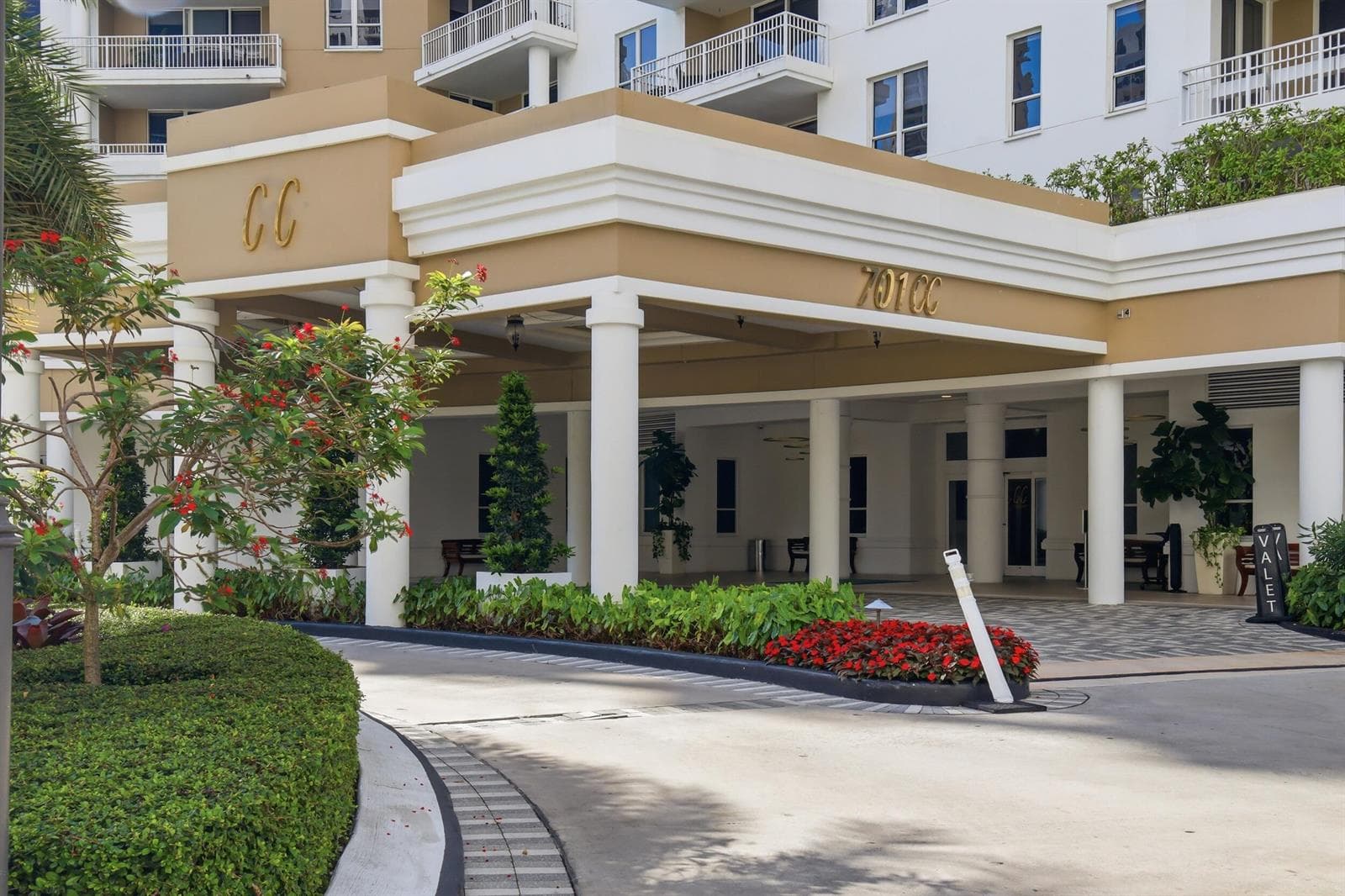 701 Brickell Key Boulevard # 610, Miami FL 33131 — 2