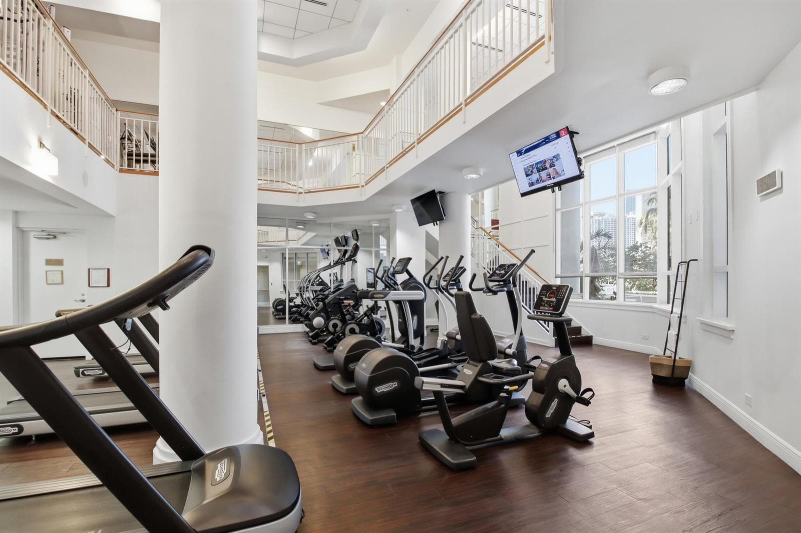 701 Brickell Key Boulevard # 610, Miami FL 33131 — 36