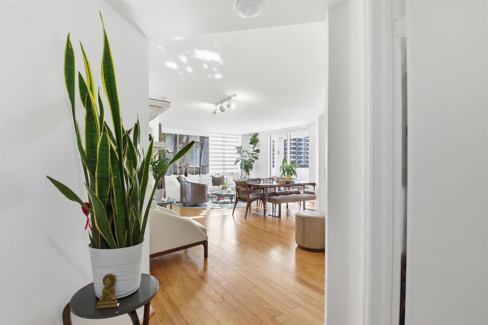 701 Brickell Key Boulevard # 610, Miami FL 33131 — 5