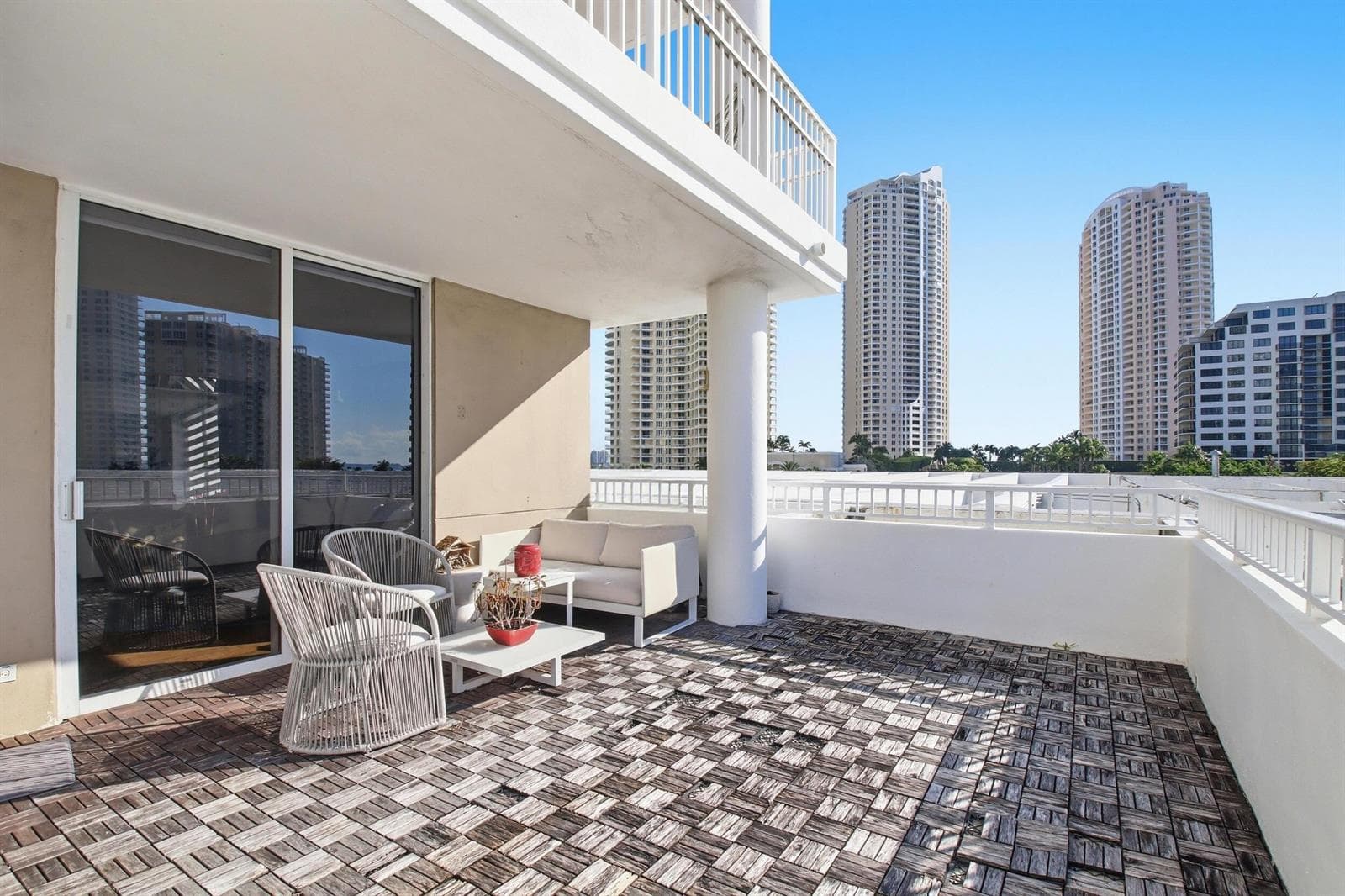 701 Brickell Key Boulevard # 610, Miami FL 33131 — 19