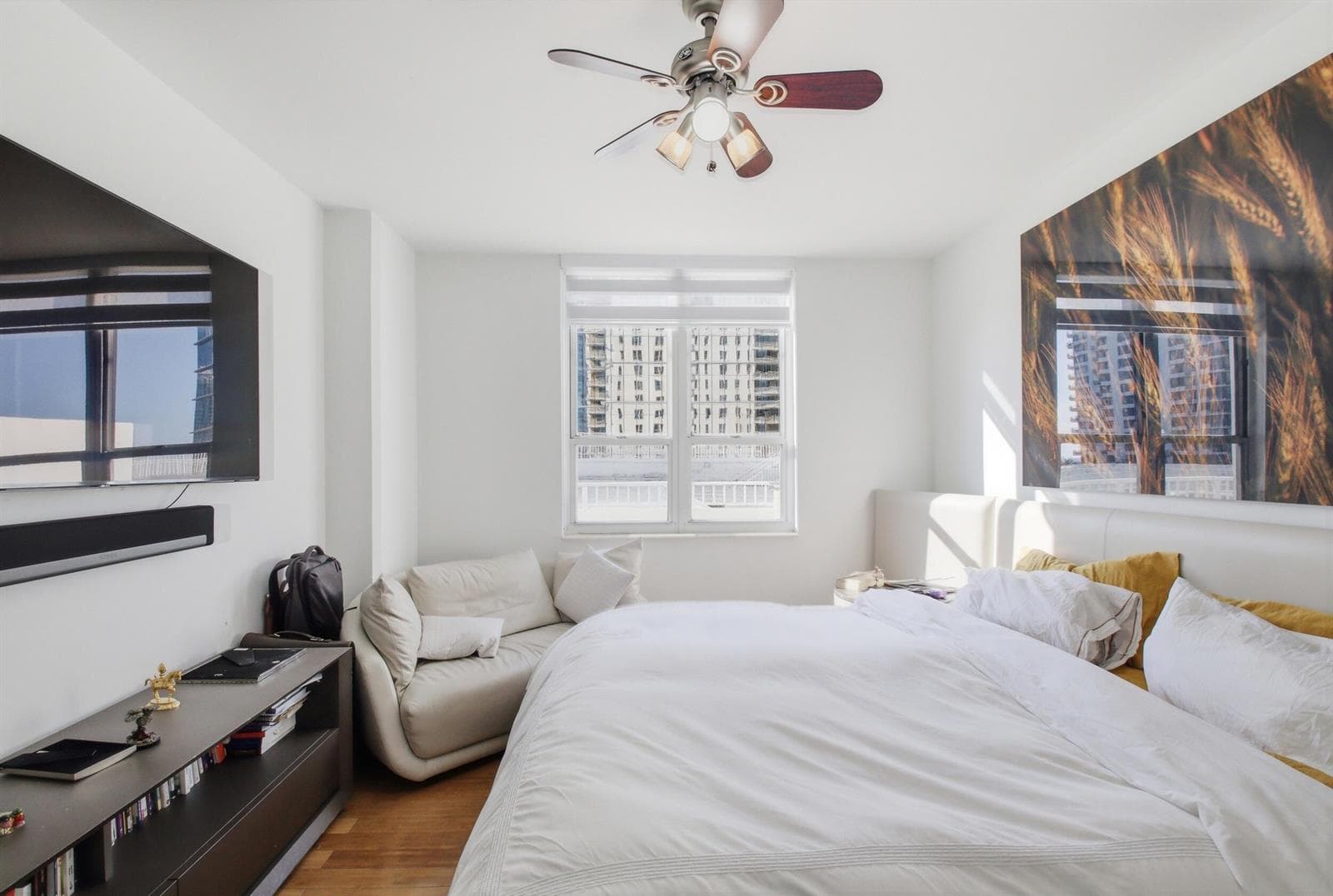 701 Brickell Key Boulevard # 610, Miami FL 33131 — 8
