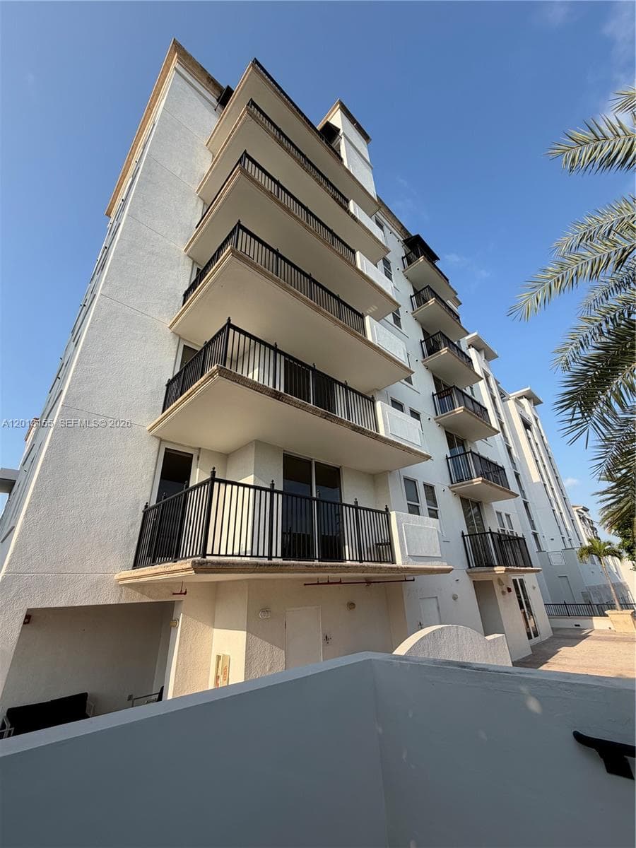 4100 Salzedo St # 508, Coral Gables FL 33146 — 17