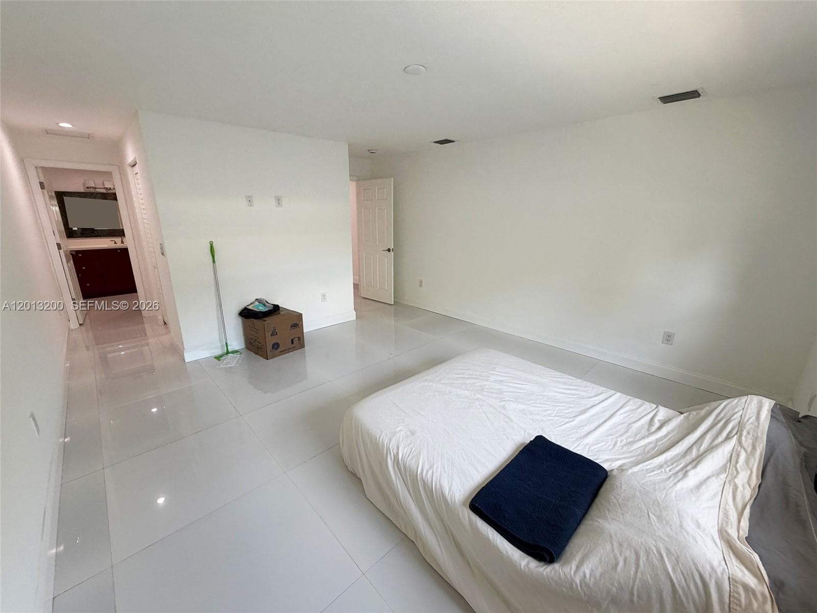214 NE 108th, Miami FL 33161 — 9