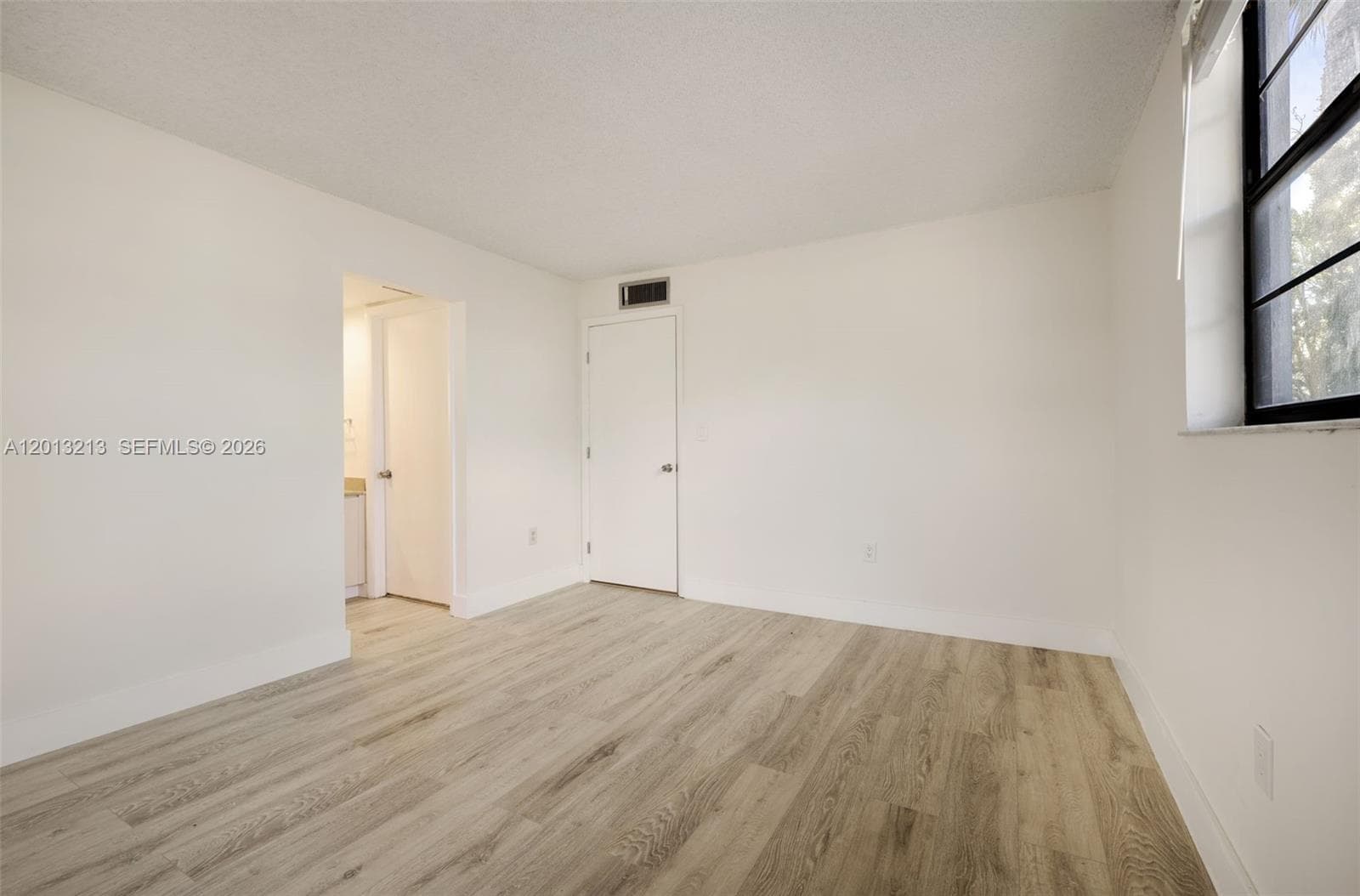 10825 SW 112th Ave # 213, Miami FL 33176 — 10