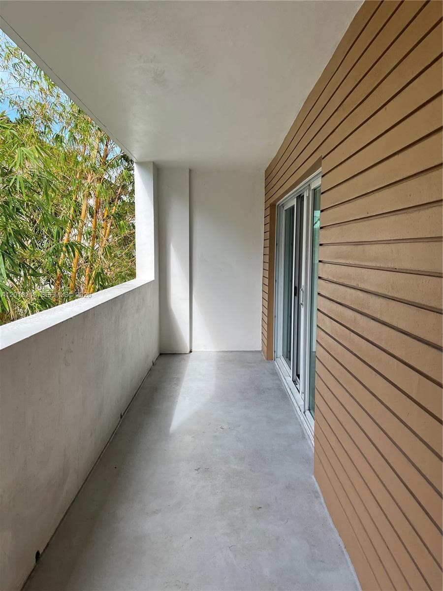 2740 SW 28th Ter # 308, Miami FL 33133 — 12