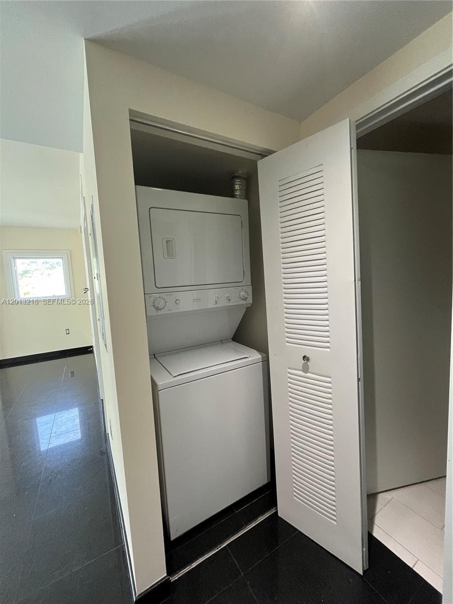 2740 SW 28th Ter # 308, Miami FL 33133 — 7