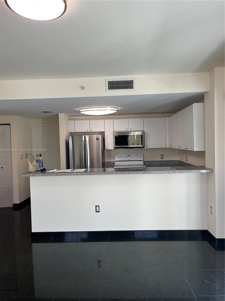2740 SW 28th Ter # 308, Miami FL 33133 — 3