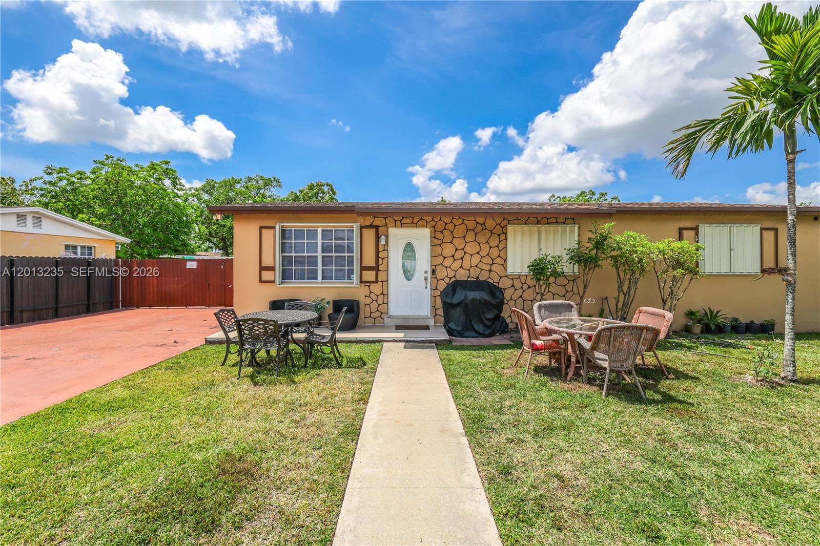 11600 SW 181st Ter, Miami FL 33157 — 2