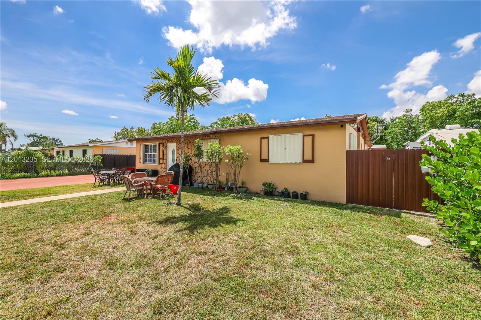 11600 SW 181st Ter, Miami FL 33157 — 1