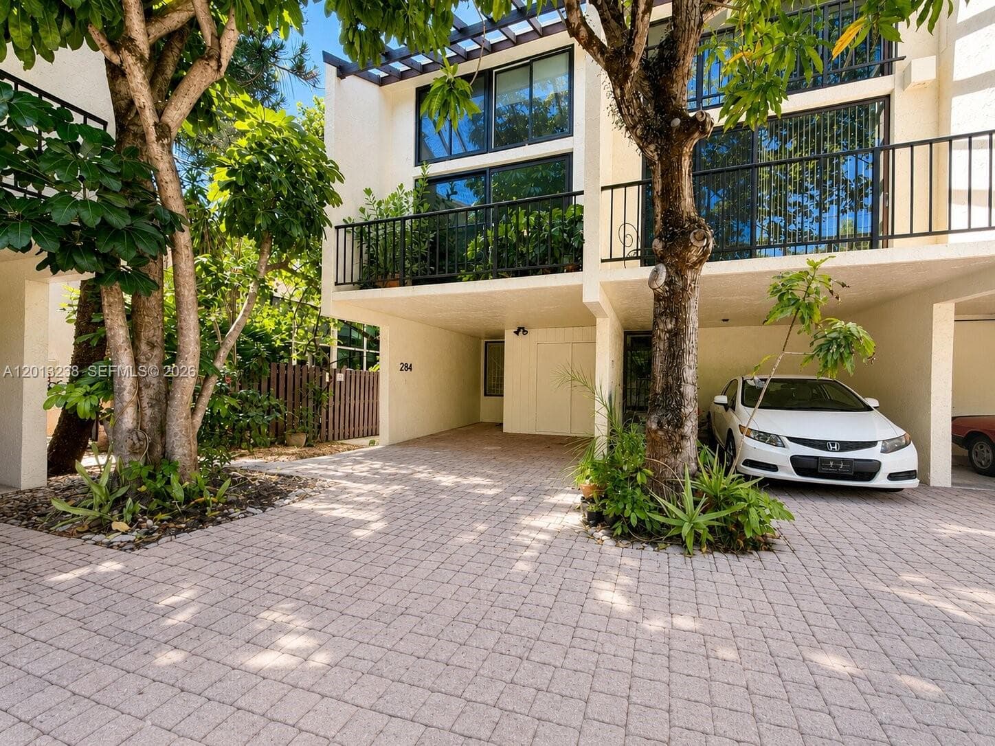 2984 Mary St, Miami FL 33133 — 14