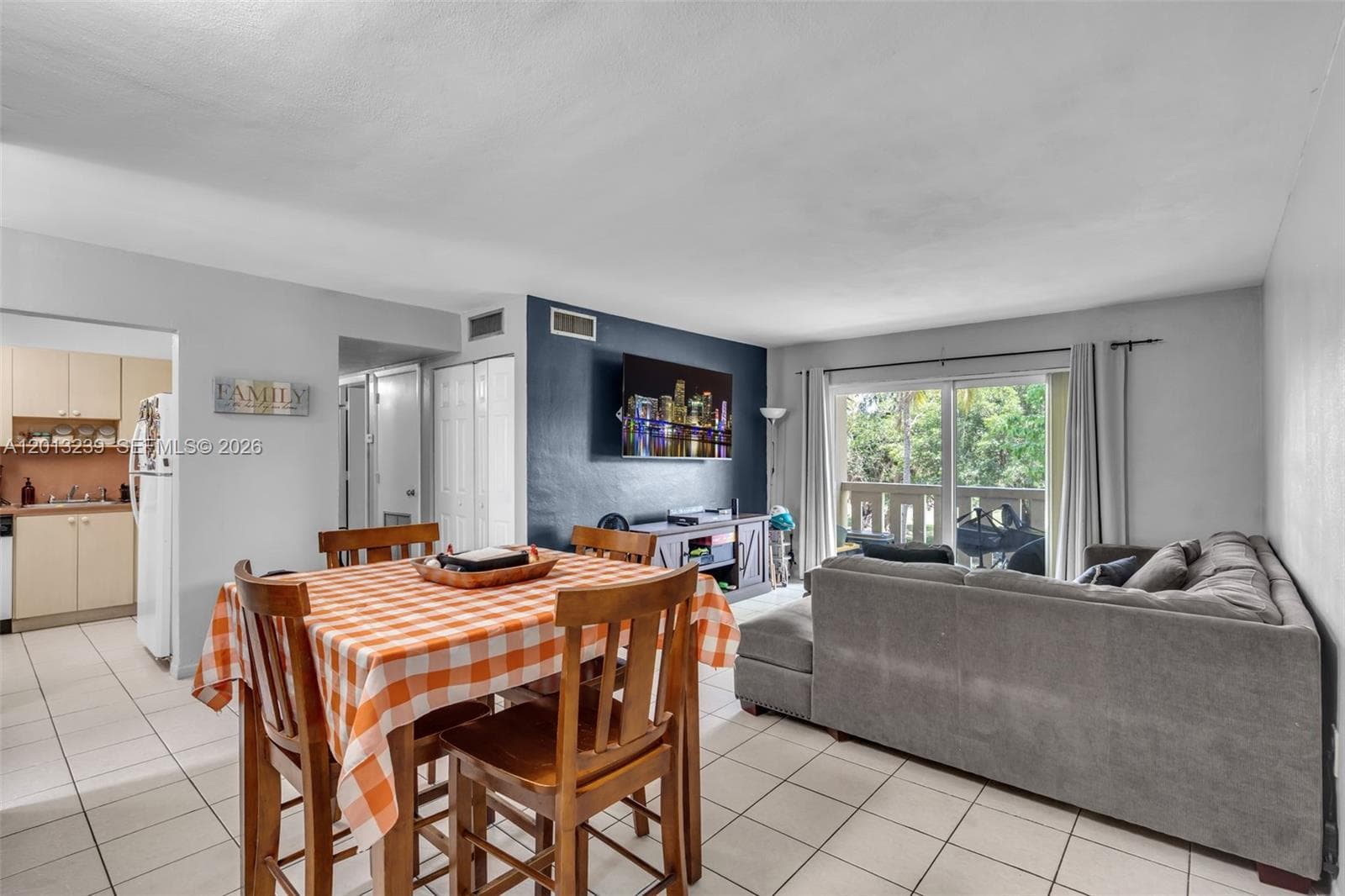 7400 Miami Lakes Dr # D205, Miami Lakes FL 33014 — 10