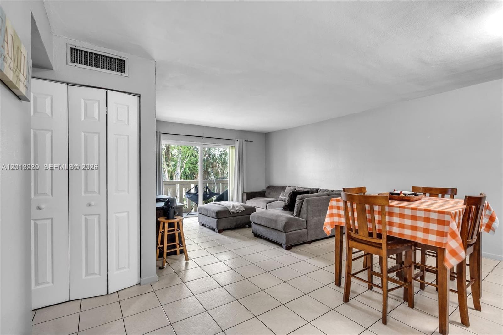 7400 Miami Lakes Dr # D205, Miami Lakes FL 33014 — 8