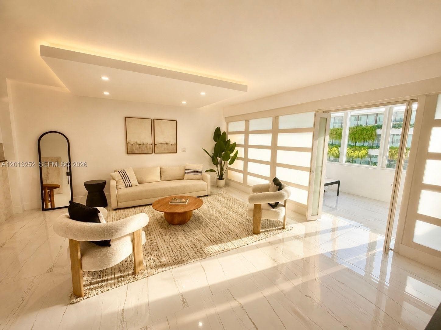 2301 Collins Ave # 628, Miami Beach FL 33139 — 1
