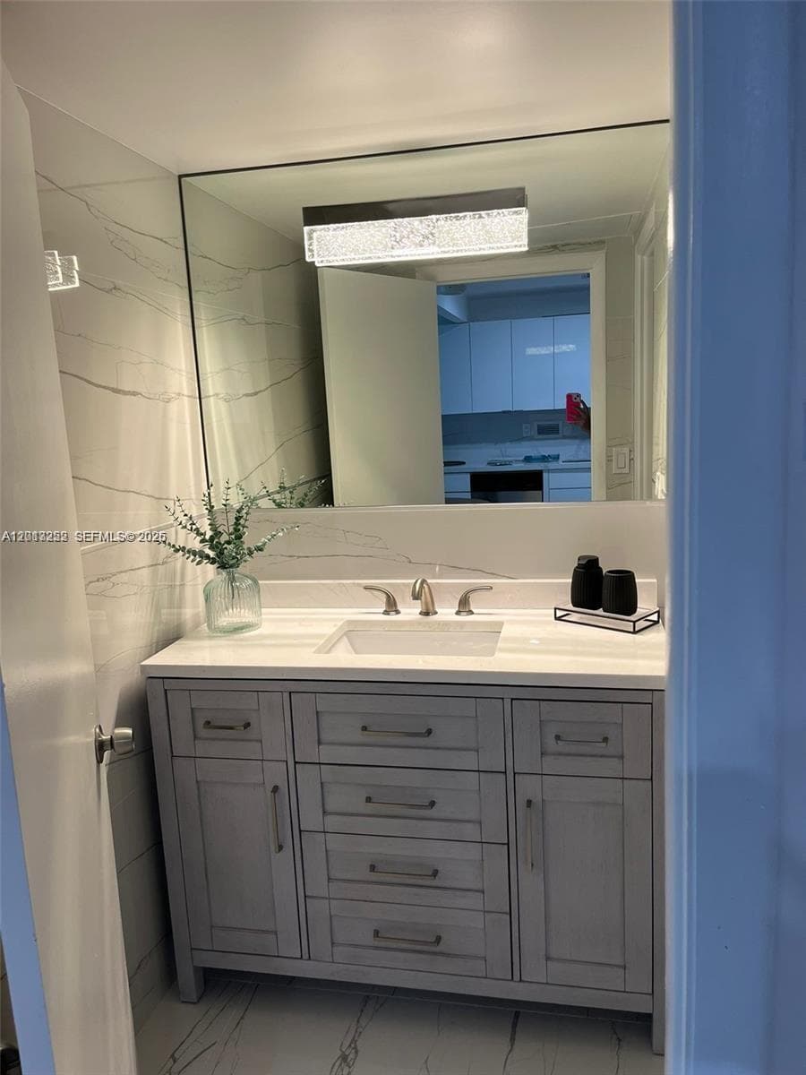 2301 Collins Ave # 628, Miami Beach FL 33139 — 15