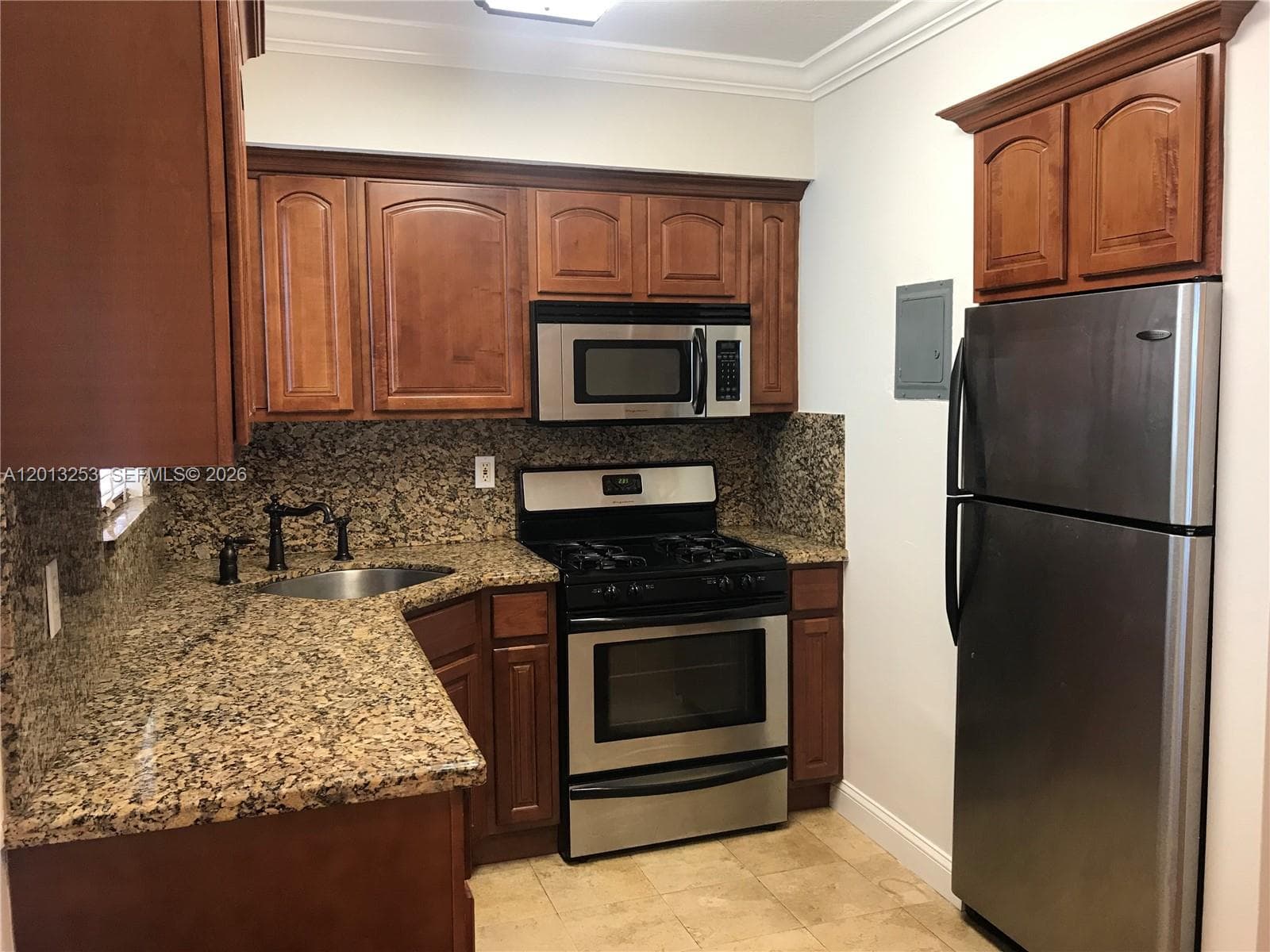 35 Antilla Ave # 2, Coral Gables FL 33134 — 5