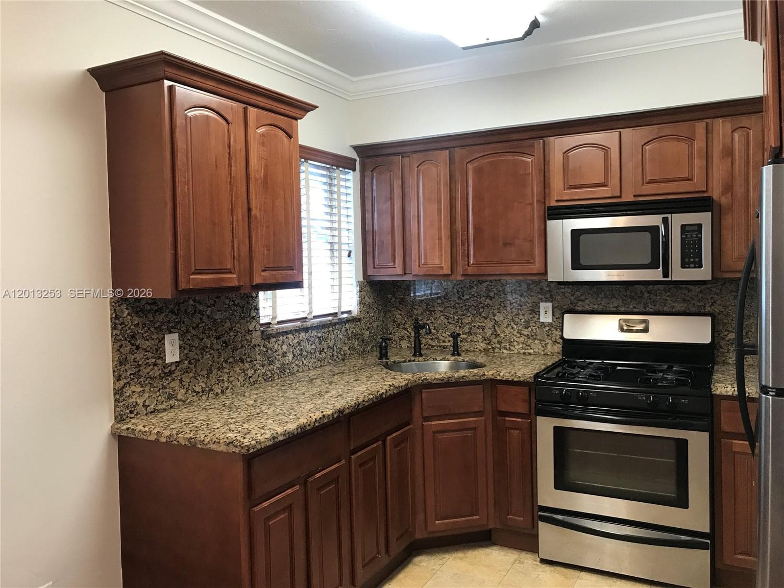 35 Antilla Ave # 2, Coral Gables FL 33134 — 4