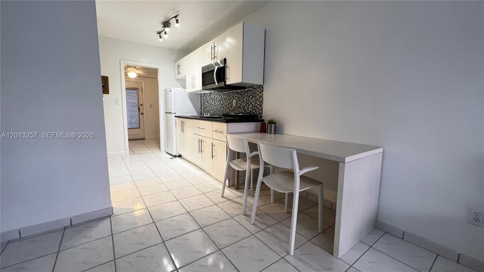 1234 Euclid Ave # 4, Miami Beach FL 33139 — 5