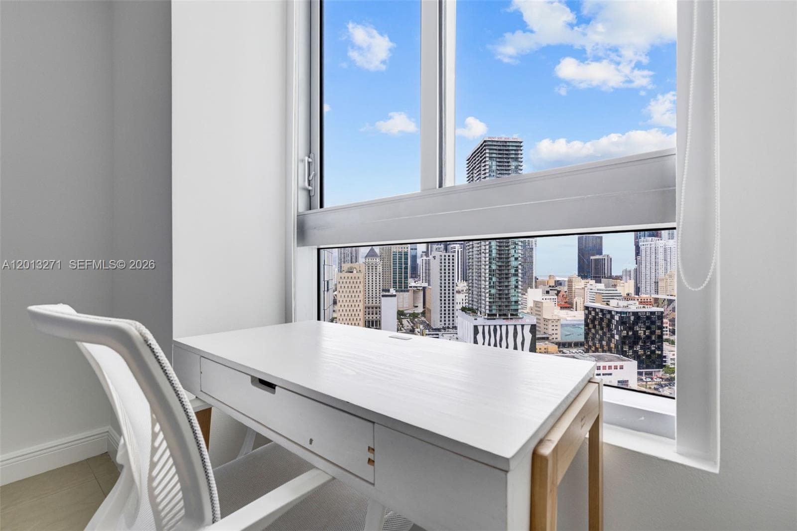 90 SW 3rd St # 2504, Miami FL 33130 — 23