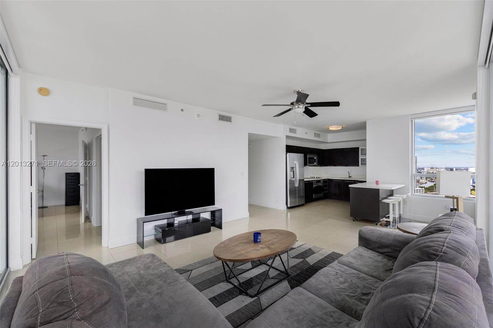90 SW 3rd St # 2504, Miami FL 33130 — 12