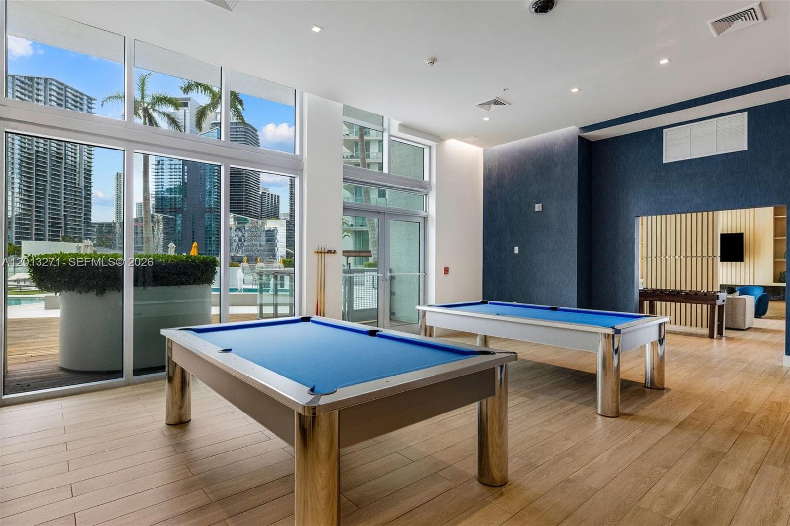 90 SW 3rd St # 2504, Miami FL 33130 — 53