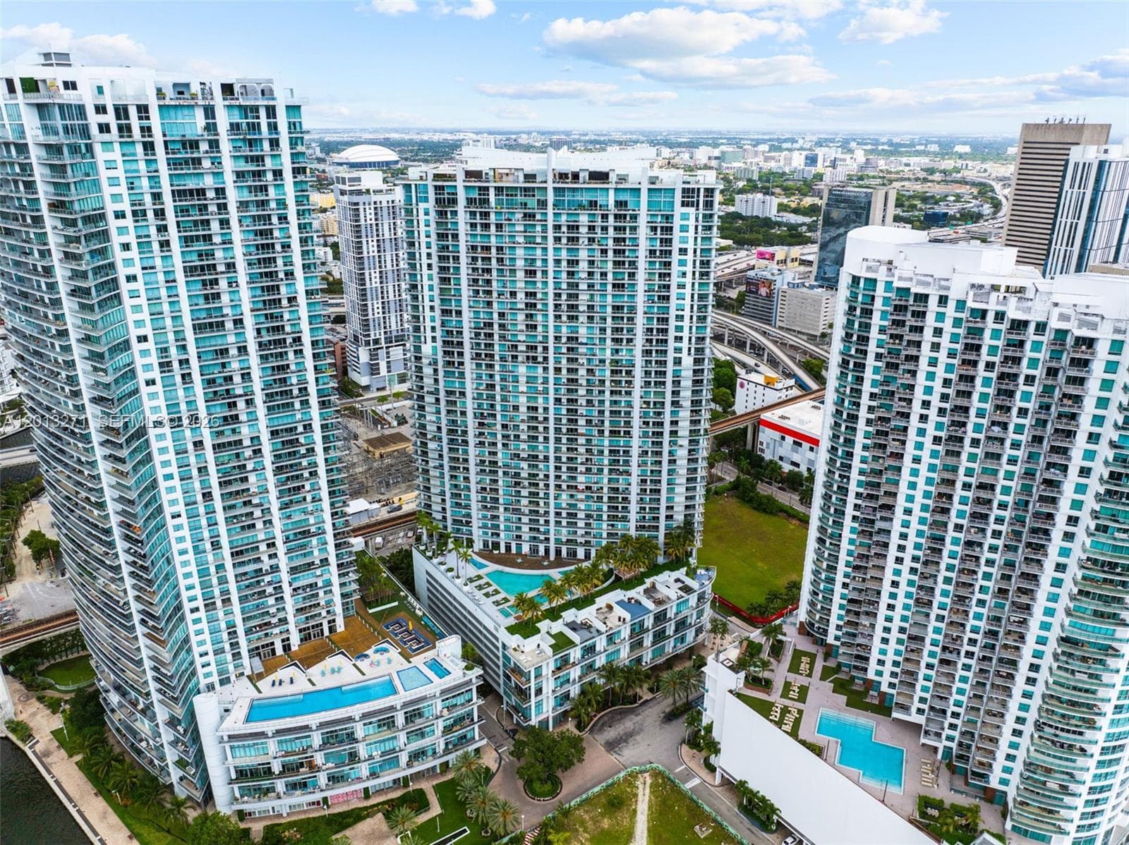 90 SW 3rd St # 2504, Miami FL 33130 — 63