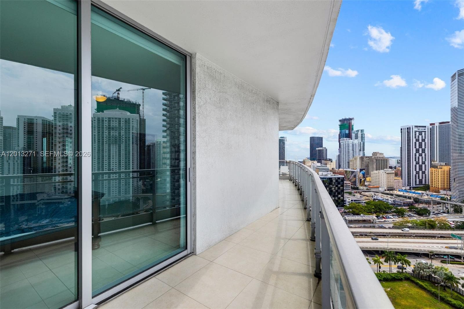 90 SW 3rd St # 2504, Miami FL 33130 — 32
