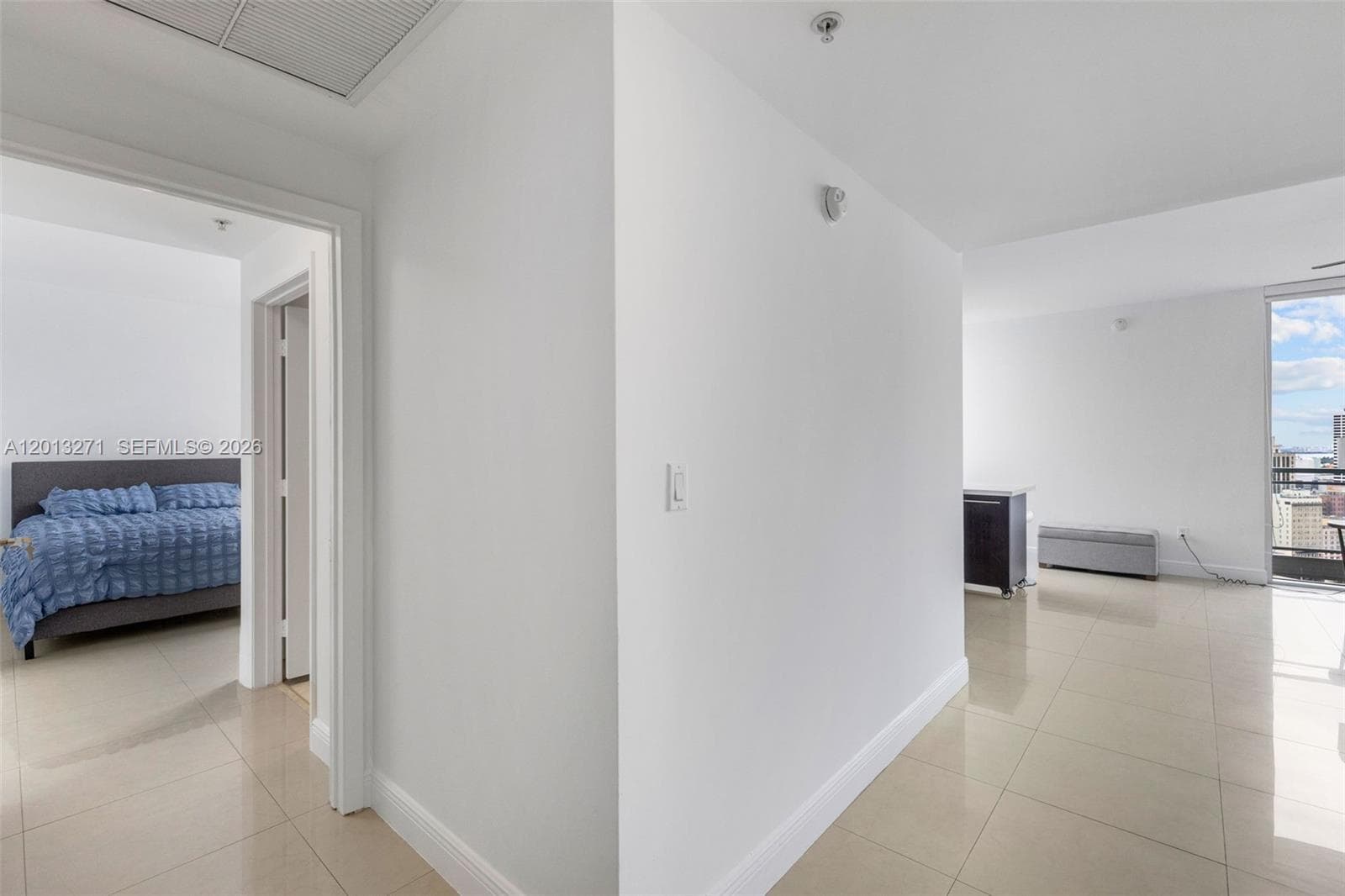 90 SW 3rd St # 2504, Miami FL 33130 — 20