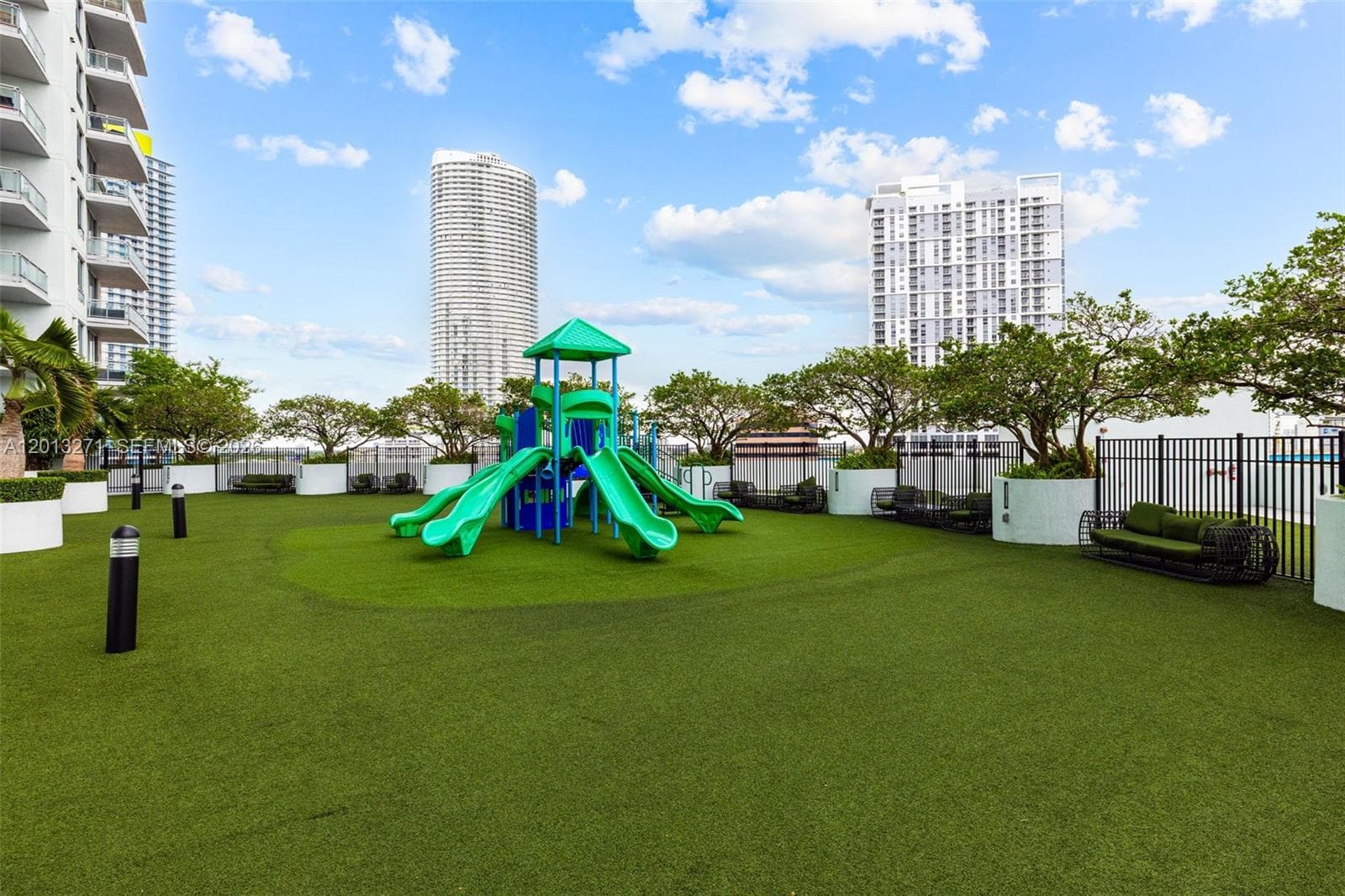 90 SW 3rd St # 2504, Miami FL 33130 — 61