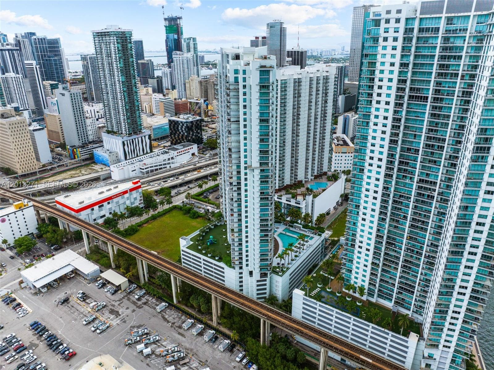 90 SW 3rd St # 2504, Miami FL 33130 — 65