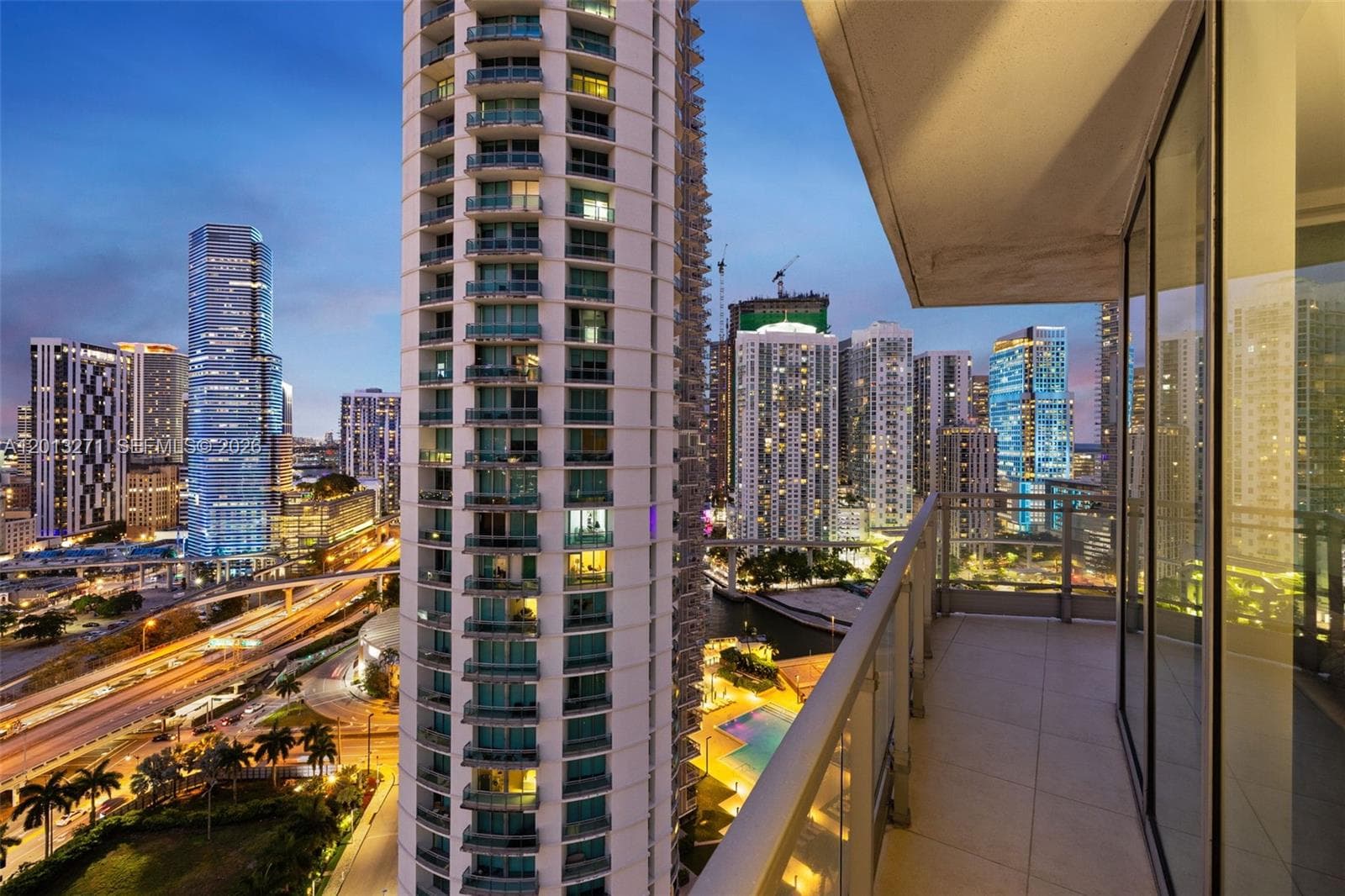 90 SW 3rd St # 2504, Miami FL 33130 — 45