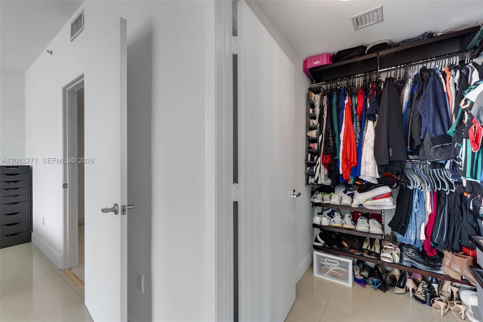 90 SW 3rd St # 2504, Miami FL 33130 — 18