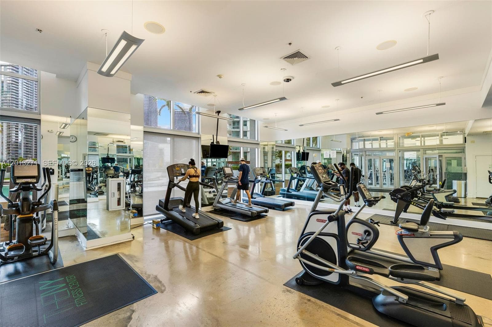 90 SW 3rd St # 2504, Miami FL 33130 — 55