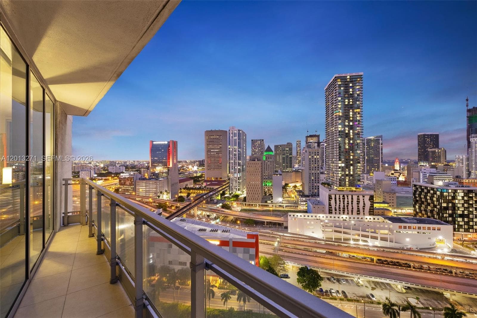 90 SW 3rd St # 2504, Miami FL 33130 — 44