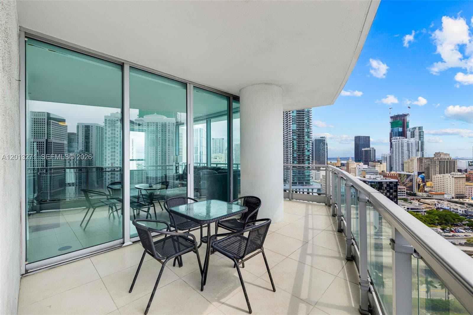90 SW 3rd St # 2504, Miami FL 33130 — 35