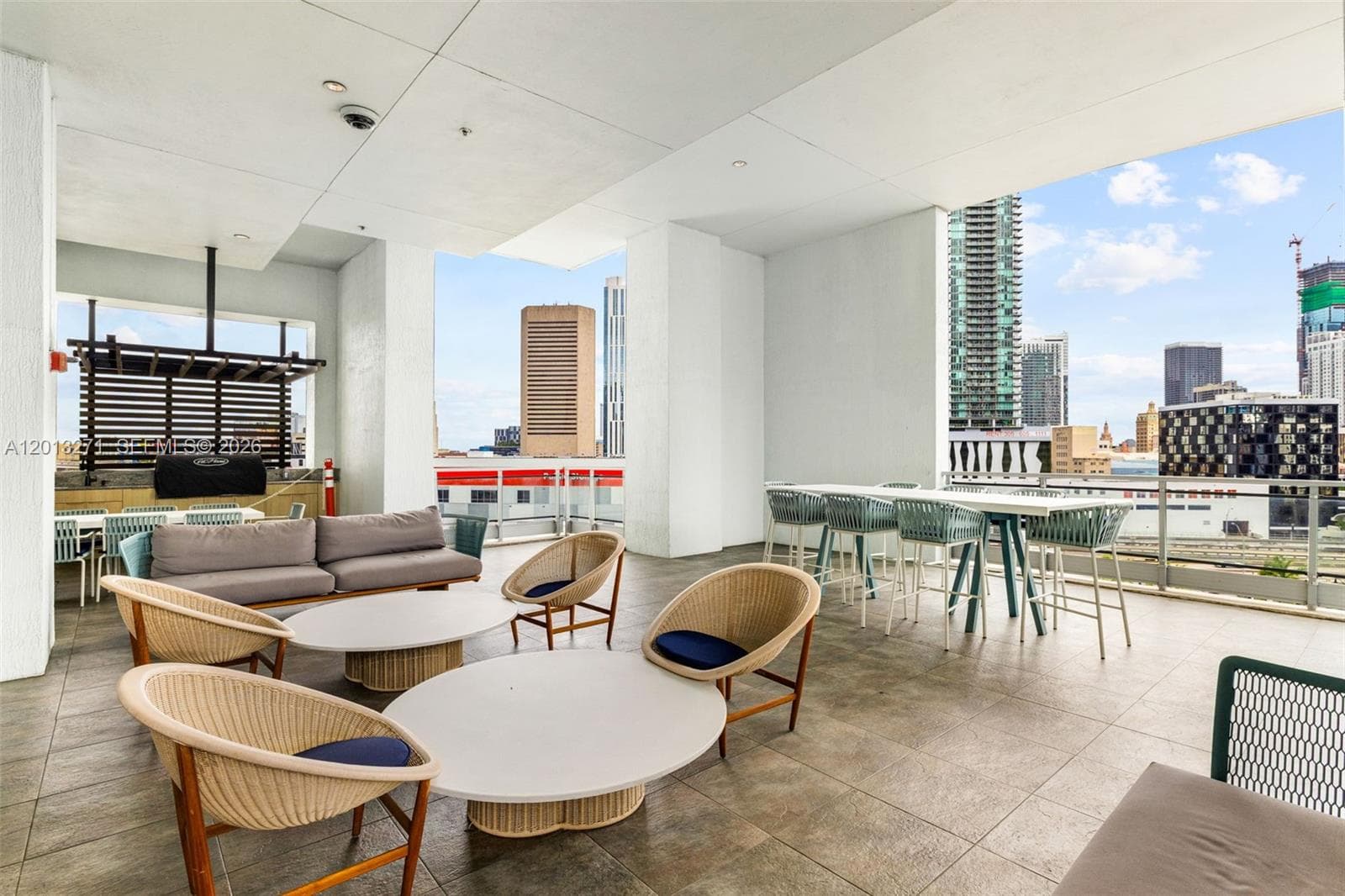 90 SW 3rd St # 2504, Miami FL 33130 — 60
